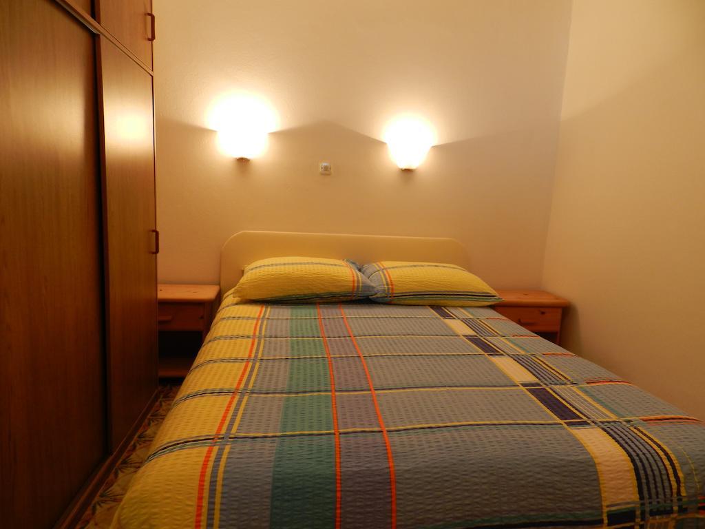 Apartment Mihalj Jadrija-Ground Floor Szoba fotó